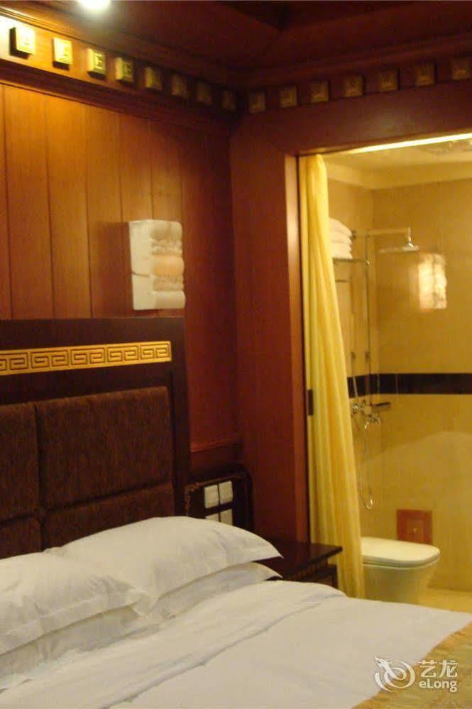 Yak Hotel ลาซา ภายนอก รูปภาพ
