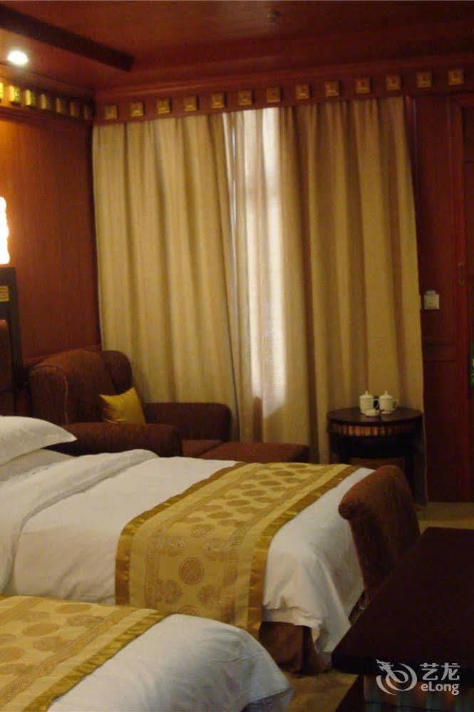 Yak Hotel ลาซา ภายนอก รูปภาพ