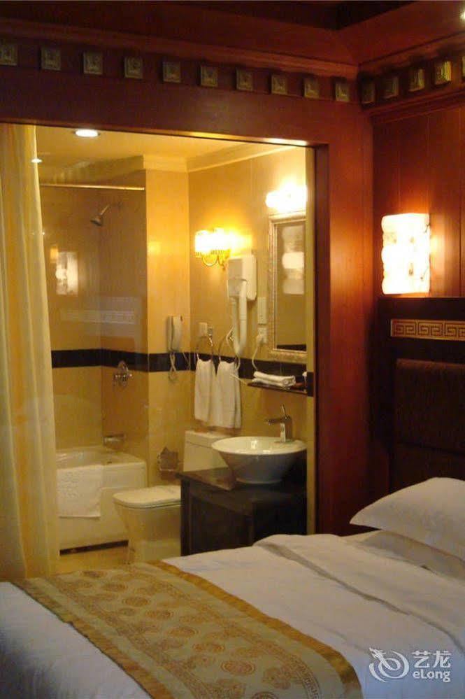 Yak Hotel ลาซา ภายนอก รูปภาพ